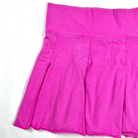Y2K No Boundaries Low Rise Pleated Mini Skirt - Picture 3 of 5